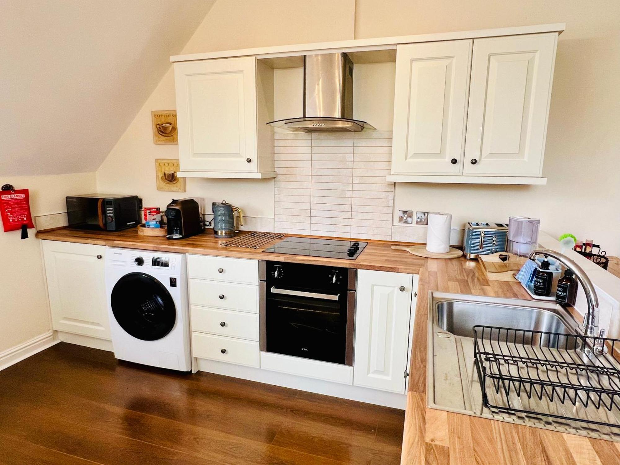 Top Floor Double En-Suite Br Apartment Central Matlock Матлок Екстериор снимка
